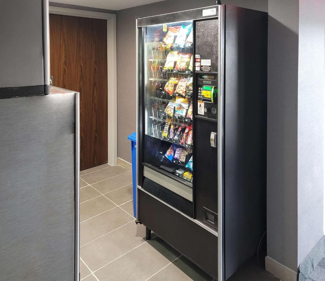 Comfort Inn & Suites Wyomissing-Reading Екстериор снимка