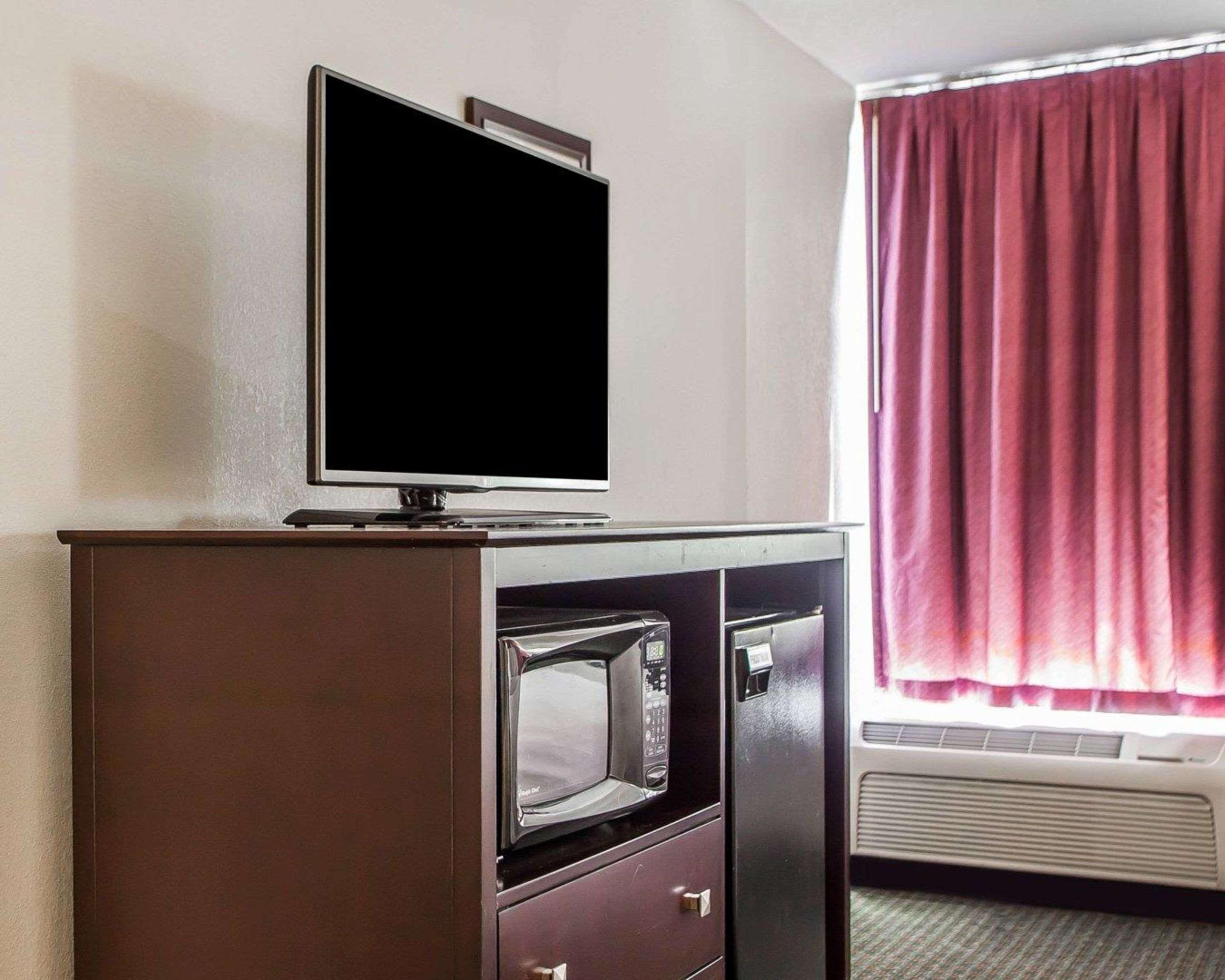 Comfort Inn & Suites Wyomissing-Reading Екстериор снимка