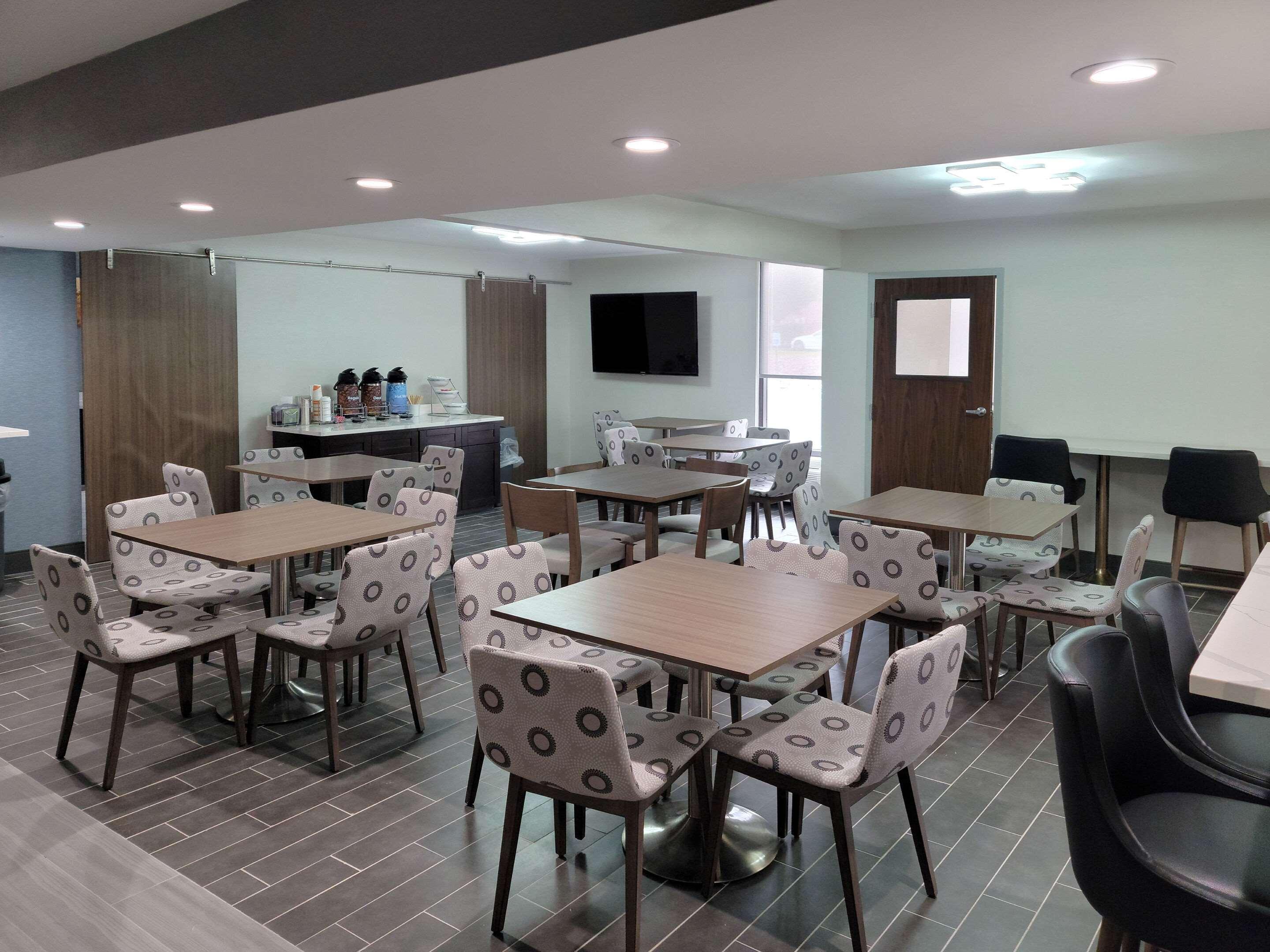 Comfort Inn & Suites Wyomissing-Reading Екстериор снимка