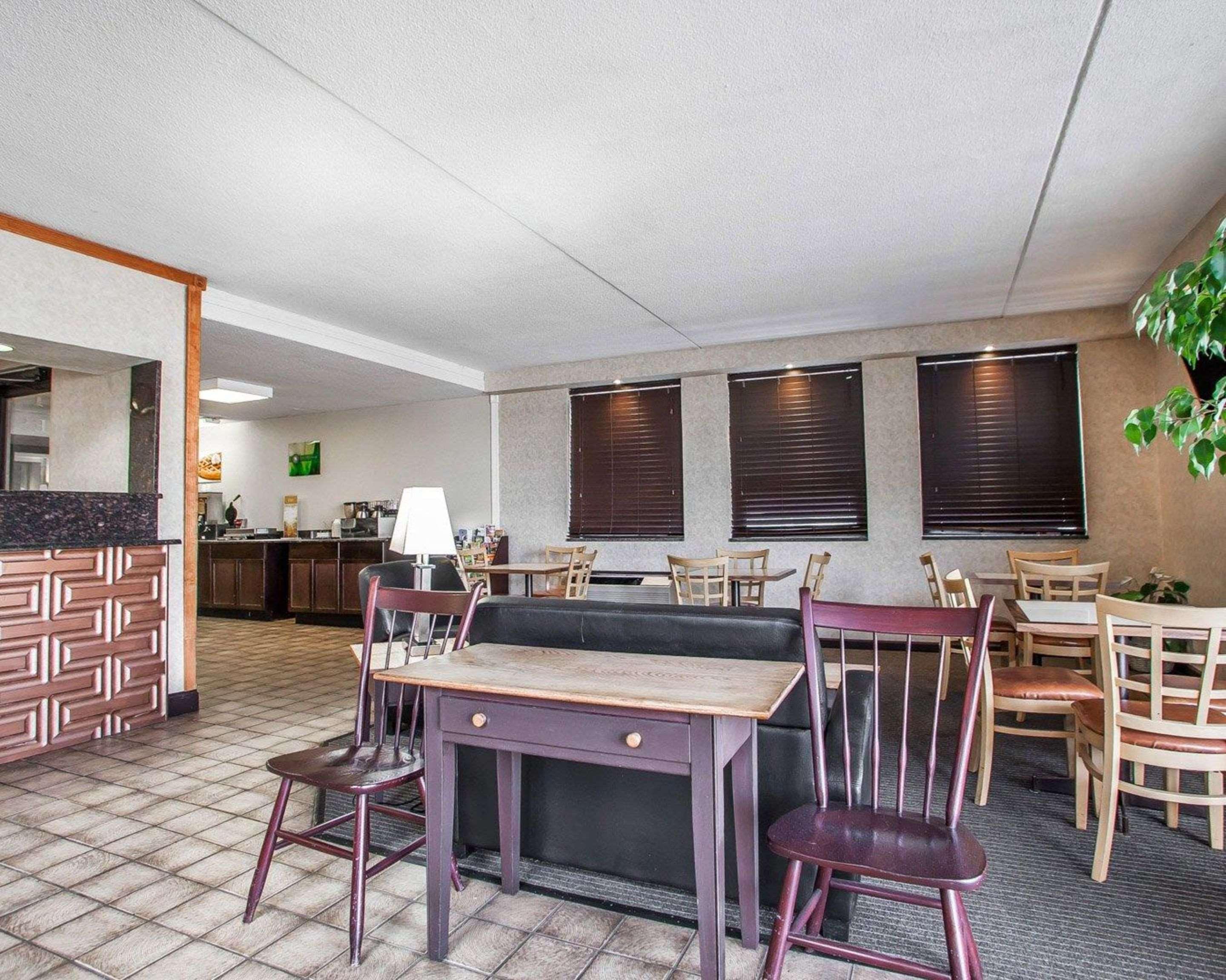 Comfort Inn & Suites Wyomissing-Reading Екстериор снимка