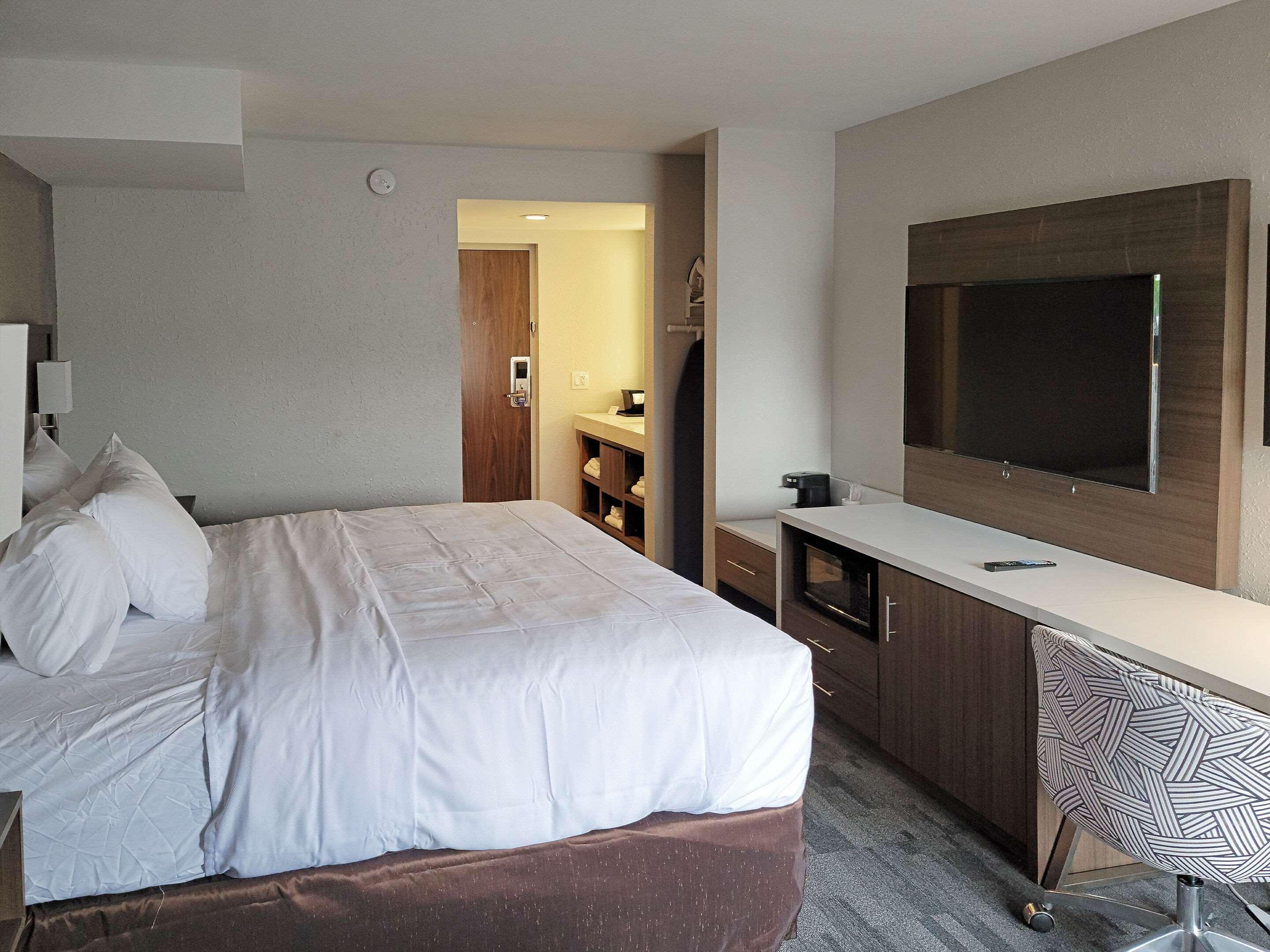 Comfort Inn & Suites Wyomissing-Reading Екстериор снимка