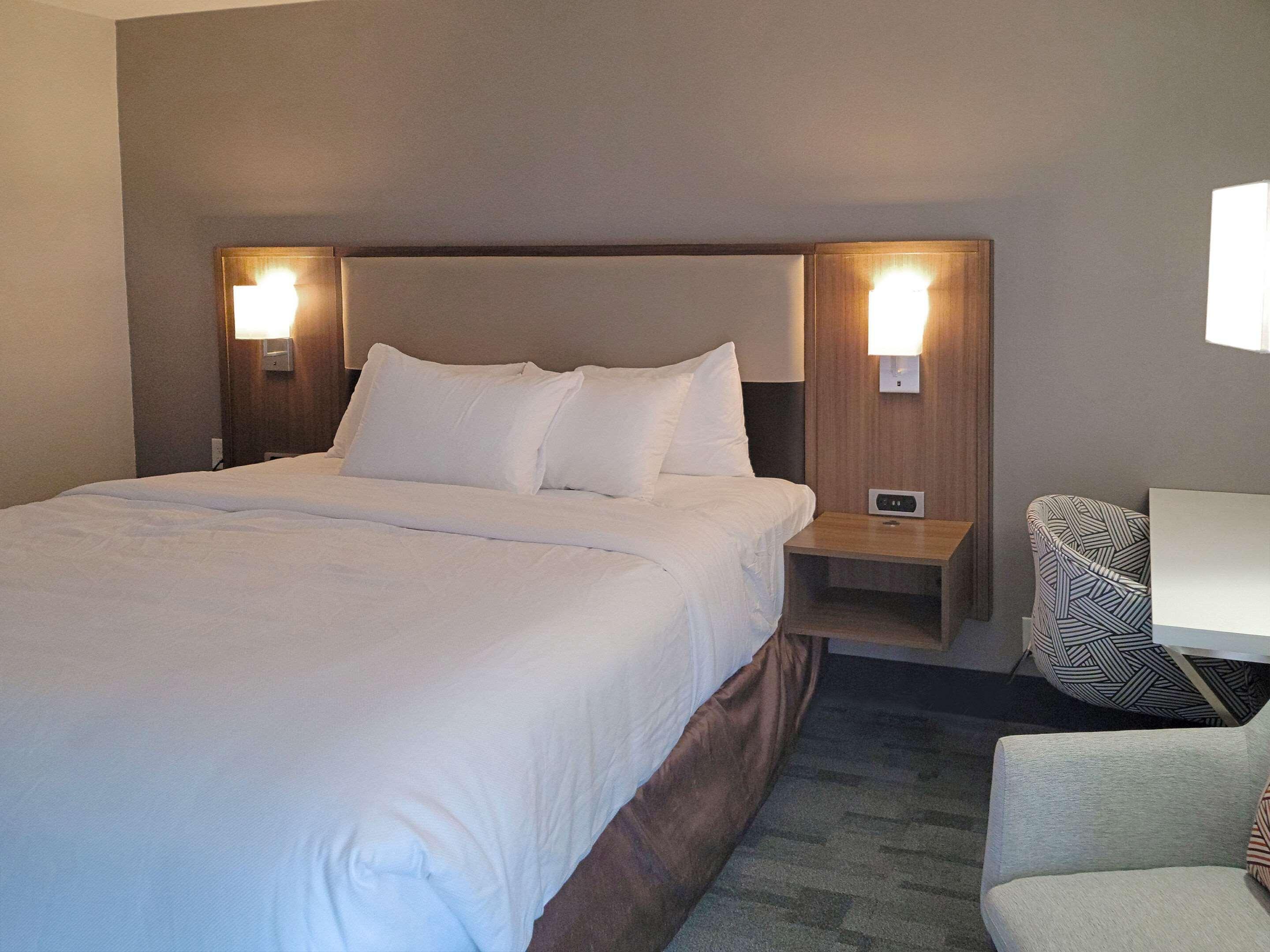 Comfort Inn & Suites Wyomissing-Reading Екстериор снимка
