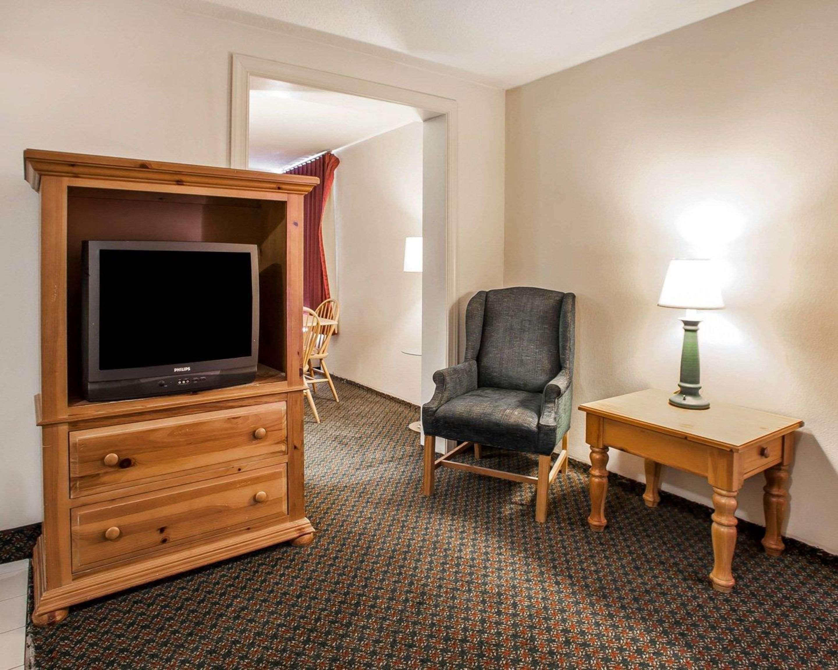 Comfort Inn & Suites Wyomissing-Reading Екстериор снимка